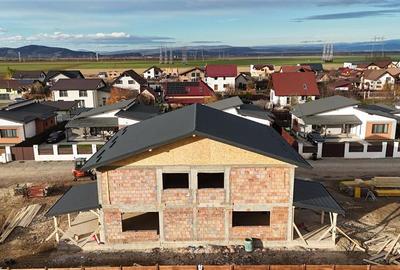 Duplex cu 4 camere cu Teren 350 Mp în Tărlungeni - 9