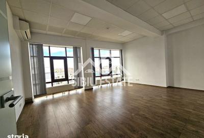 Spațiu comercial, de 580 mp, în Central - 18