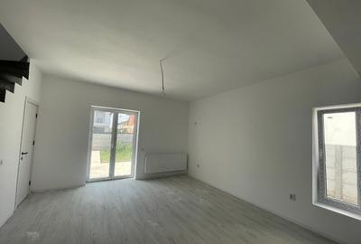 Casă cu 3 camere cu Teren 280 Mp în Bragadiru