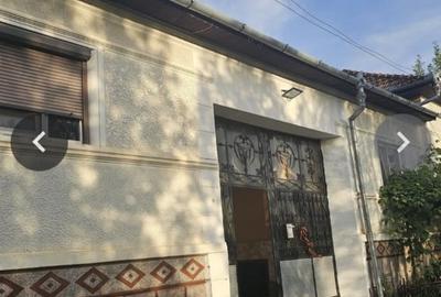 Casa de locuit 10 camere + 2479 mp teren, Loc. Izbuc, jud. Bihor - 2