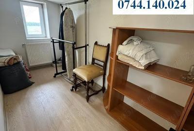 Casă cu 5 camere cu Teren 6338 Mp în Central - 2