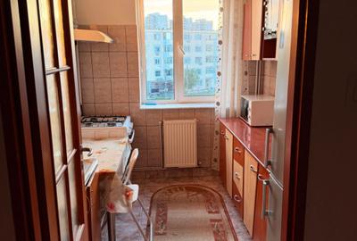 Apartament cu 2 camere semidecomandat în Craiovei - 3