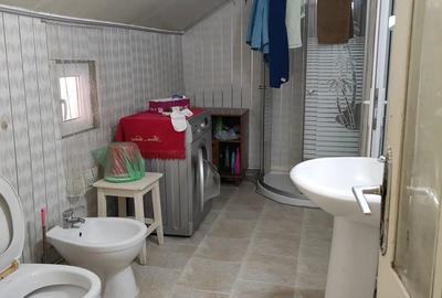 Casă cu 4 camere cu Teren 580 Mp în Ivești - 1