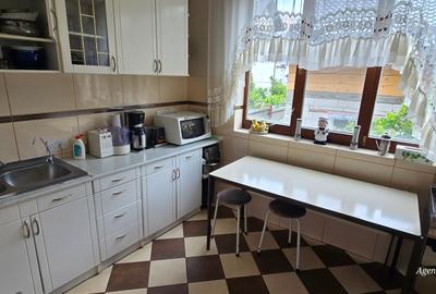 Casă individuală cu 10 camere în Central - 2