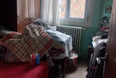 Titan-aleea Postavarului-bloc 4 etaje - 7