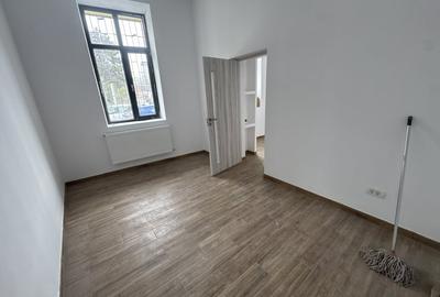 Birou, de 60 mp, în Unirii - 1