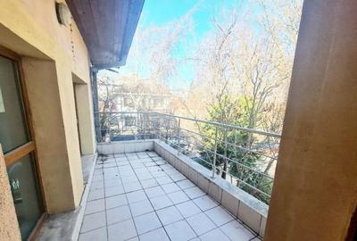 Casă individuală cu 12 camere cu Garaj în Inel II - 7