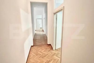 Apartament cu 5 camere semidecomandat în Central - 5