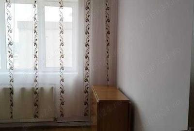 Apartament cu 2 camere decomandat în Onești - 2