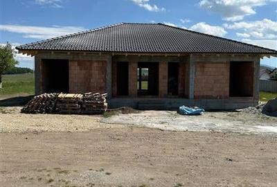 Casa la rosu in localitatea Bod, la 15 minute de Brasov, DJ 112A - 9