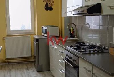 Apartament cu 4 camere în Cug