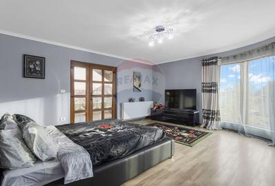 Casa noua pe colt si teren 1079 mp de vanzare in Macea,Arad 0%Comision - 25