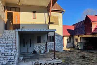 Casă cu 9 camere cu Canalizare în Râu Sadului - 7