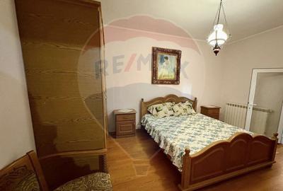 Casa de inchiriat cu 5 camere in zona Tomis I Constanta - 11