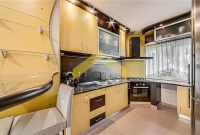 Apartament cu 5 camere Micalaca, zona Miorita - 2