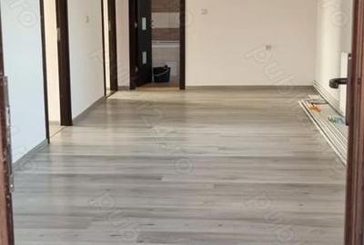 Casă cu 4 camere în Central - 4