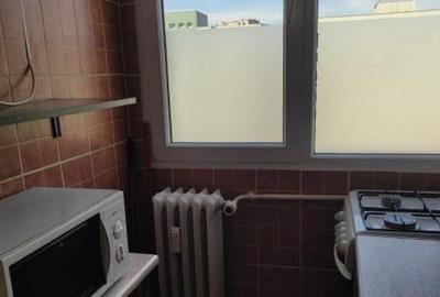 Dristor fix la metrou etaj 9 Dristor fix la metrou etaj 9 - 4