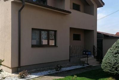 Casă cu 5 camere cu Teren 530 Mp în Central - 3