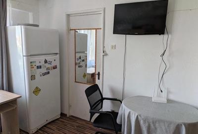 Garsonieră decomandată în Gorjului - 1