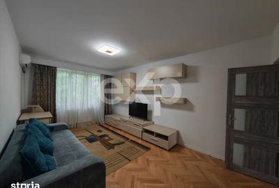 Apartament cu 2 camere decomandat în Calea București