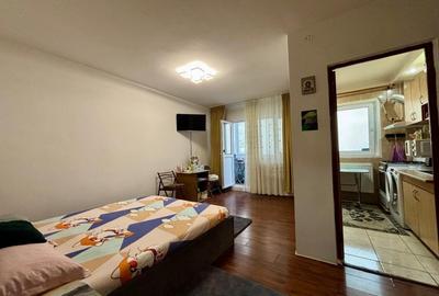 Garsoniera | Bloc mixt | 10 minute metrou 1 Decembrie - 5