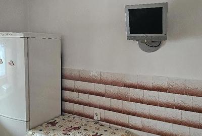 Apartament cu 2 camere decomandat în Pelican - 2