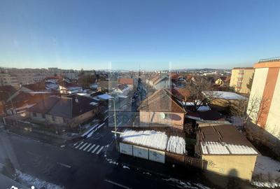 Apartament cu 3 camere decomandat în Florilor - 7