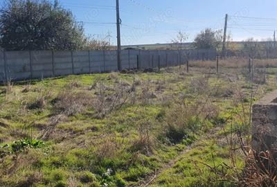 Vand casa cu teren in Tirgusorul,Constanta - 1
