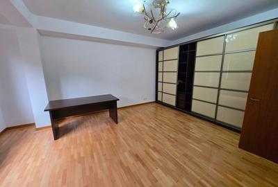 Vilă  cu 6 dormitoare Pipera - str Mircea cel Batran 15A - 2