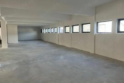 Spațiu comercial, de 1,400 mp, în Central - 1