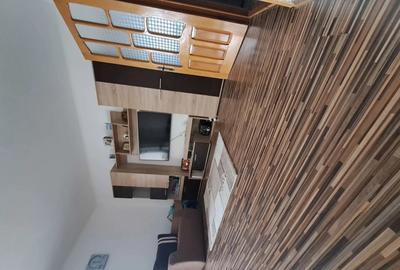 Proprietar efer spre vanzare garsoniera zona far 34mp etaj 1 - 2