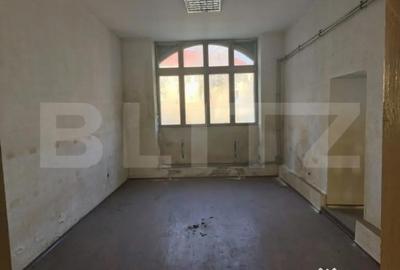 Spațiu comercial, de 1,883 mp, în Central - 5