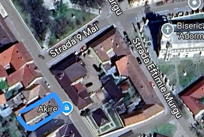 Casă cu 4 camere cu Teren 800 Mp în Central - 1