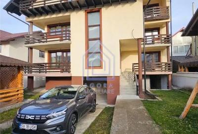 Casă cu 7 camere cu Teren 300 Mp în Central - 13