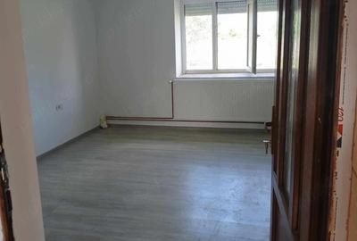 Casă cu 2 camere cu Teren 1586 Mp în Ersig - 3