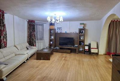 Comision cumparator 0 , casa parter , etaj si mansarda - 1