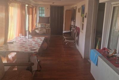 Vand casa cu suprafata utila 120 mp 3 camere bucatarie ,baie  necesita renovare - 6