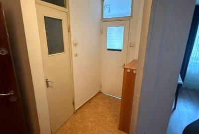 Garsonieră decomandată, mobilată în Dristor - 2