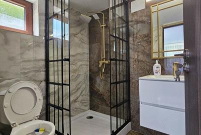 Casă cu Teren 1000 Mp în Central - 1