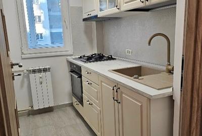 Vând garsonieră bulevardul Basarabia - 8