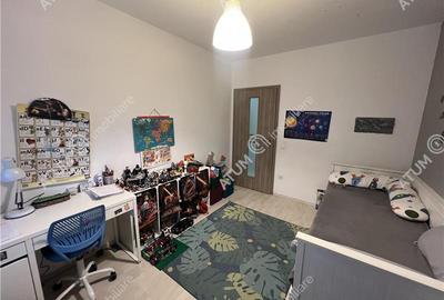 Apartament cu 3 camere decomandat, mobilat în Turnișor - 13