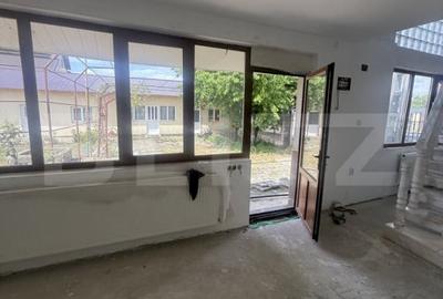 Casă cu 4 camere cu Teren 1027 Mp în Central - 3