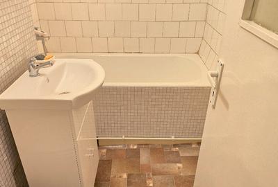 Inchiriez apartament 2 camere in Deva, Piata Centrala, decomandat et 3 - 5