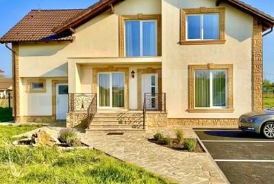 Casă cu 5 camere cu Teren 670 Mp în Sânmihaiu German - 2