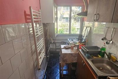 Apartament cu 2 camere semidecomandat în Girocului