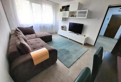 Apartament cu 3 camere decomandat în Brâncoveanu