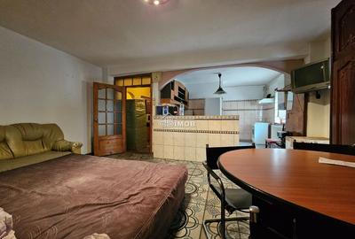 Apartament cu 4 camere decomandat în Micro 3 - 2
