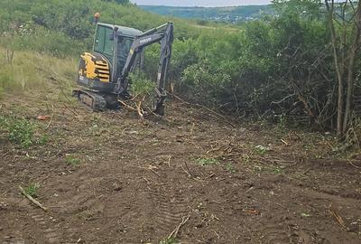 Teren de 3600 mp, în Lipovăț - 3