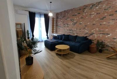 Apartament cu 2 camere decomandat în Drumul Taberei