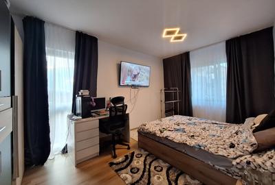 Apartament cu 3 camere, 54 mp, balcon, zona Terra - 3